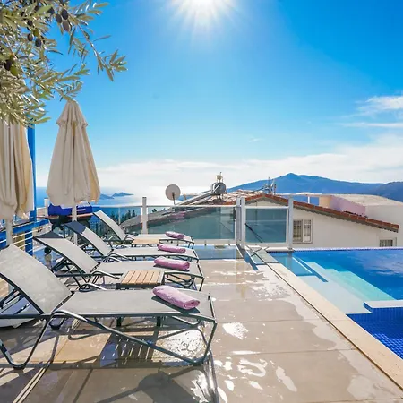 Willa Yeni - Stunning 4-bedroom Retreat With Private Pool And Panoramic Views *