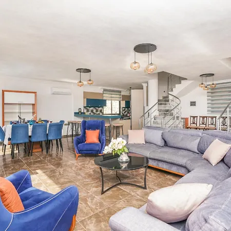 Yeni - Stunning 4-bedroom Retreat With Private Pool And Panoramic Views Willa Kalkan